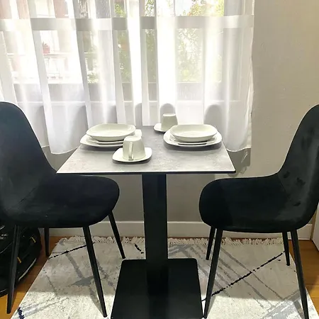 Bright Lovely House Nyaraló *